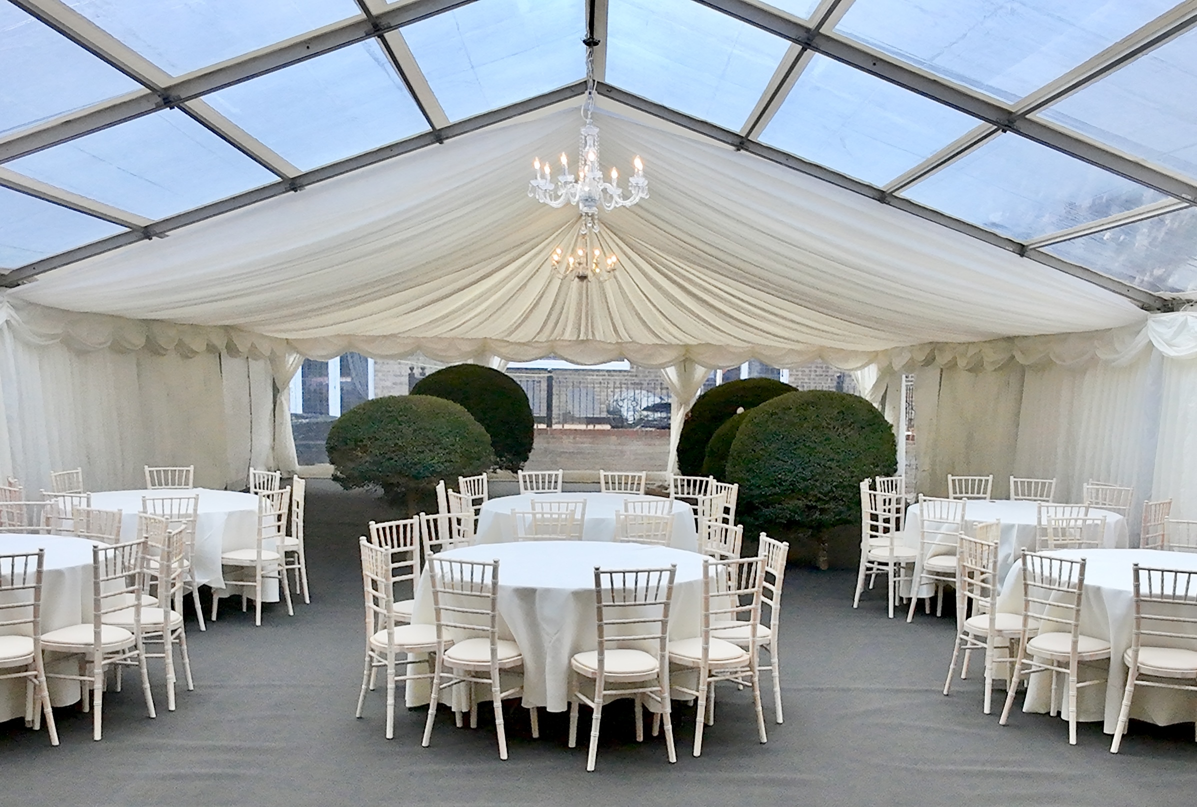 Clear span marquee interior — Regiis Events